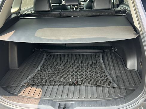 Used 2021 Toyota RAV4 XLE Premium AWD/4WD image 9