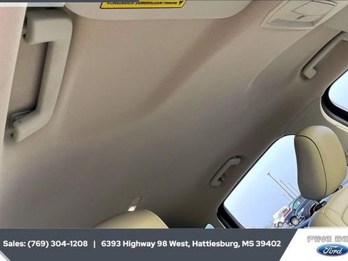 Used 2019 Ford Escape SEL image 16