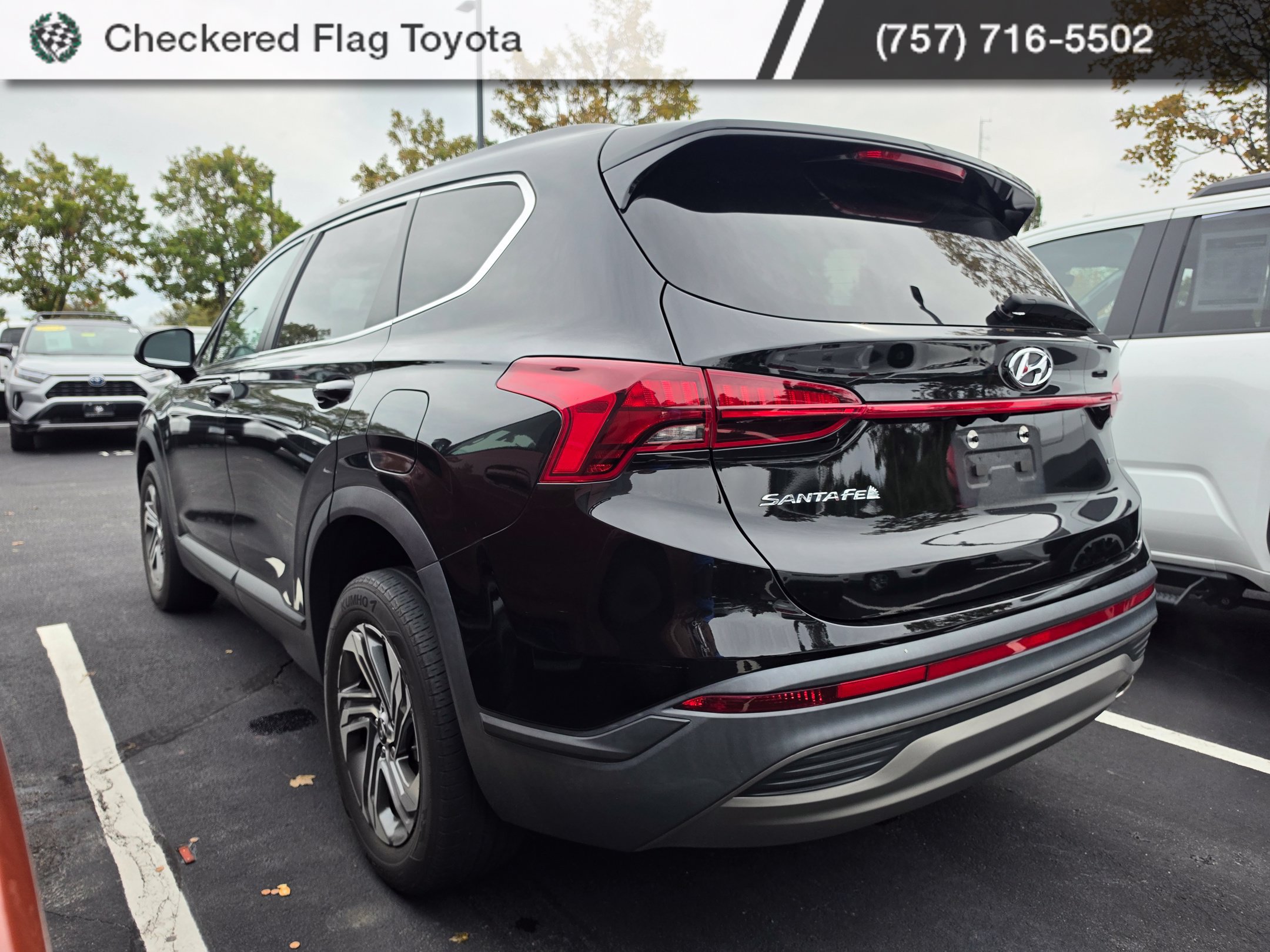 Used 2023 Hyundai Santa Fe SE AWD/4WD image 4