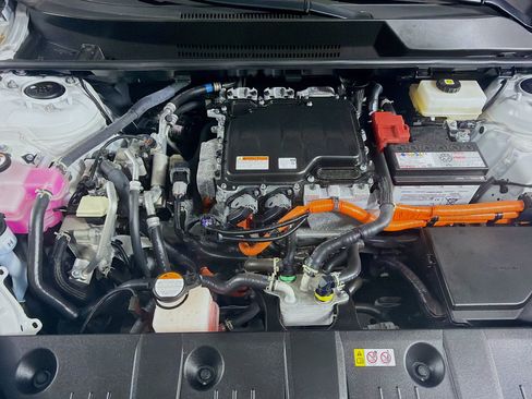 Used 2025 Toyota bZ4X AWD w/ Weather Package image 34