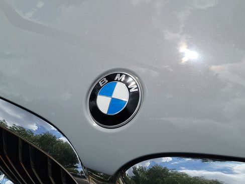Certified 2023 BMW X4 M40i w/ Premium Package AWD/4WD image 6