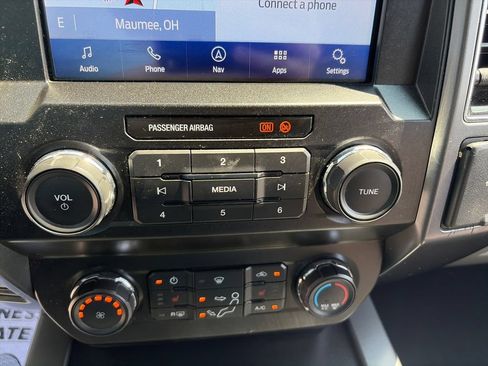 Used 2020 Ford F250 XLT w/ XLT Premium Package AWD/4WD image 25