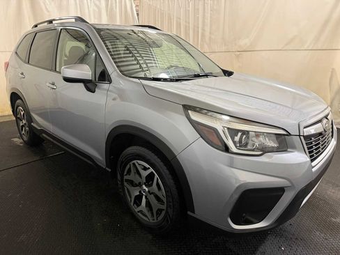 Used 2020 Subaru Forester Premium image 10