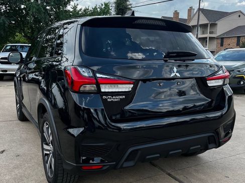 Used 2020 Mitsubishi Outlander Sport ES AWD/4WD image 9