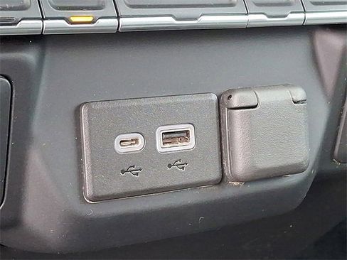 Used 2022 Chevrolet Silverado 1500 W/T w/ WT Value Package image 24