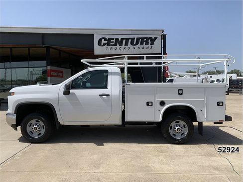 Used 2024 Chevrolet Silverado 2500 W/T w/ WT Convenience Package RWD image 4