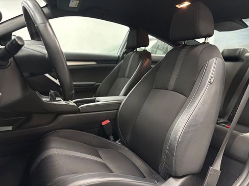 Used 2019 Honda Civic Sport image 6