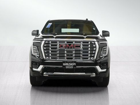 Used 2025 GMC Yukon Denali w/ Denali Reserve Package AWD/4WD image 8
