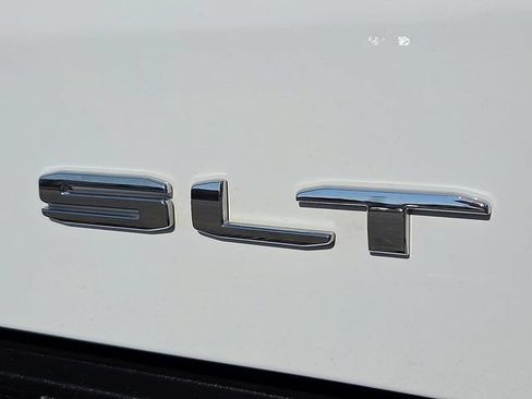 Certified 2024 GMC Sierra 1500 SLT AWD/4WD image 12