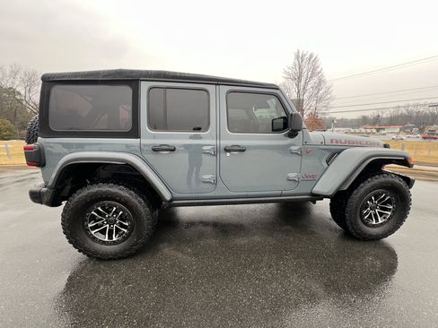 Used 2024 Jeep Wrangler Unlimited Rubicon image 10