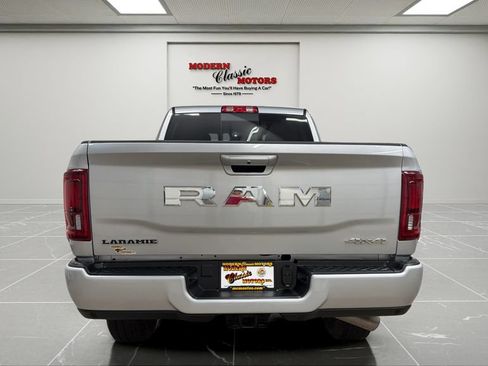Used 2026 RAM 2500 Laramie AWD/4WD image 4
