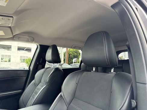 Used 2024 Mitsubishi Outlander FWD image 18