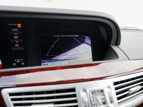 Used 2012 Mercedes-Benz S 63 AMG image 19