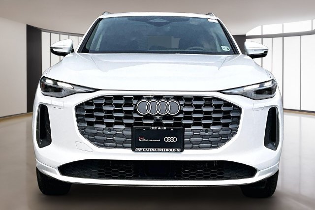 Used 2025 Audi Q5 Premium w/ Convenience Package AWD/4WD image 2