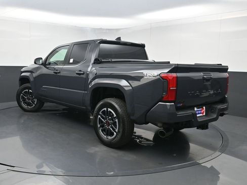 Used 2024 Toyota Tacoma TRD Sport AWD/4WD image 22