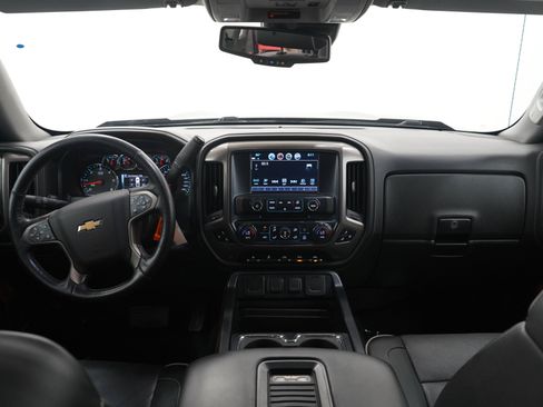 Used 2018 Chevrolet Silverado 1500 High Country AWD/4WD image 16