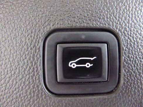 Used 2010 Cadillac SRX Premium image 34