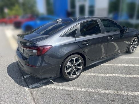 Used 2025 Honda Civic Sport image 4
