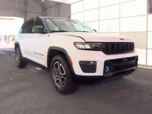 Used 2022 Jeep Grand Cherokee Trailhawk AWD/4WD image 2