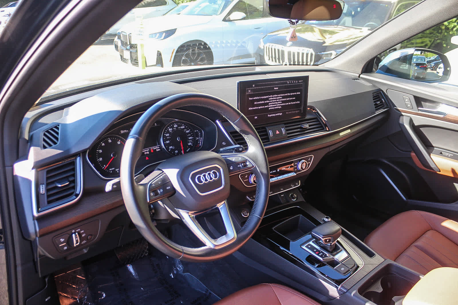 Used 2023 Audi Q5 2.0T Premium w/ Convenience Package AWD/4WD image 16