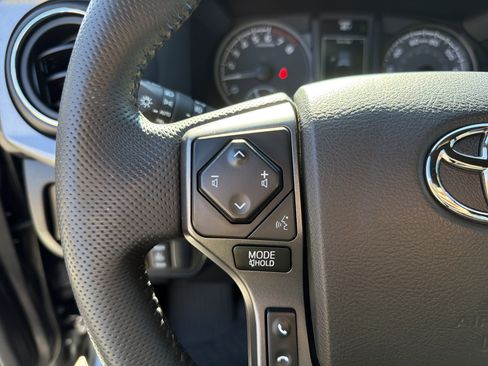 Used 2023 Toyota Tacoma TRD Sport image 29