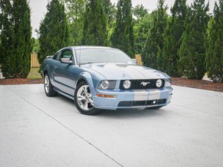 Used 2006 Ford Mustang GT Premium RWD video 2