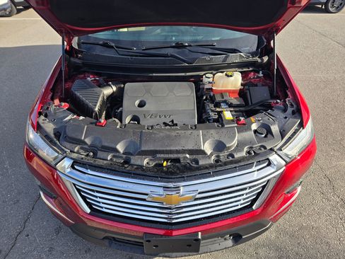Used 2023 Chevrolet Traverse Premier image 19