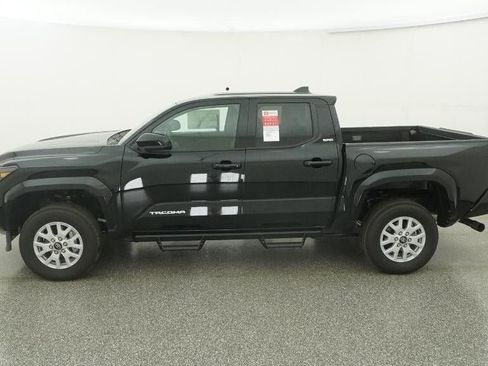 New 2025 Toyota Tacoma SR5 image 3