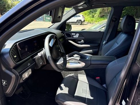 Used 2025 Mercedes-Benz GLE 450e 4MATIC image 14