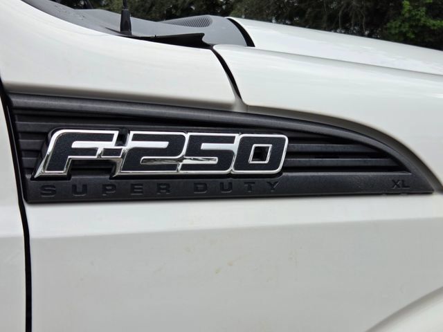 Used 2011 Ford F250 XL RWD image 7