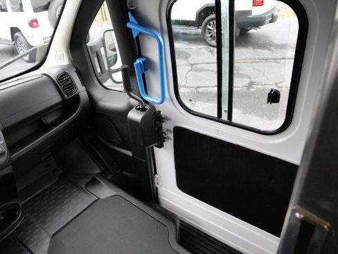 Used 2024 RAM ProMaster 3500 w/ Delivery Van Package image 31