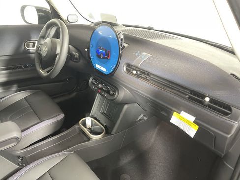 Certified 2025 MINI Cooper S image 17