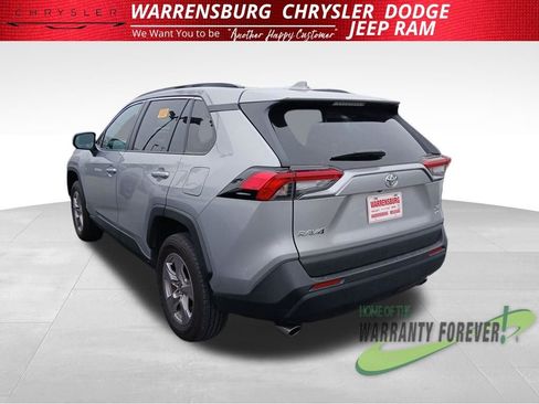 Used 2025 Toyota RAV4 XLE image 6