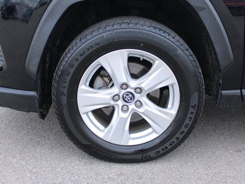 Used 2019 Toyota RAV4 XLE image 36