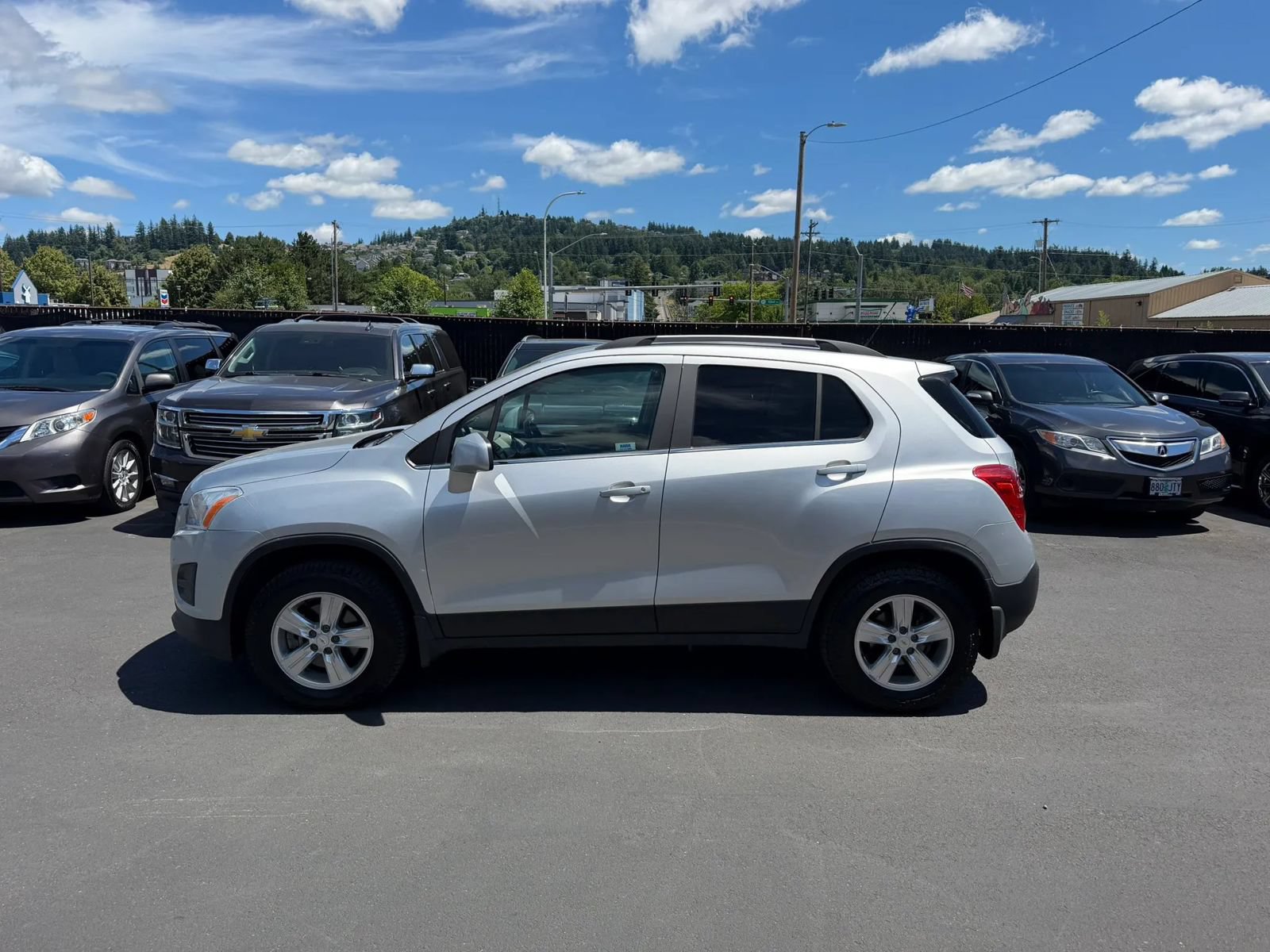 Used 2015 Chevrolet Trax LT w/ LT Plus Package AWD/4WD image 8