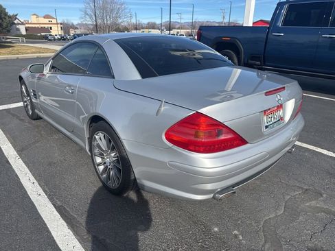 Used 2005 Mercedes-Benz SL 500 image 4