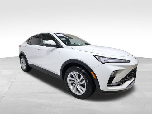 Certified 2024 Buick Envista Preferred w/ Convenience I Package image 6