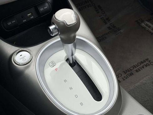 Used 2016 Kia Soul EV image 6