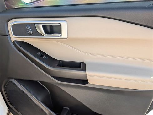 Used 2020 Ford Explorer XLT w/ Equipment Group 202A image 37