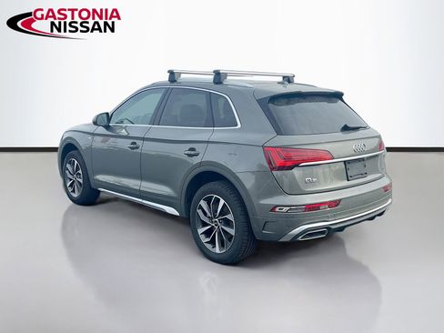 Used 2023 Audi Q5 2.0T Premium w/ Convenience Package image 6