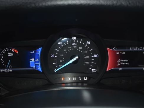 Used 2016 Ford Expedition Limited image 22