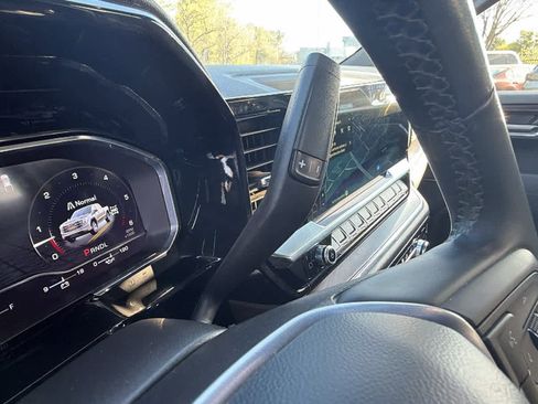 Certified 2024 GMC Sierra 1500 SLT image 12