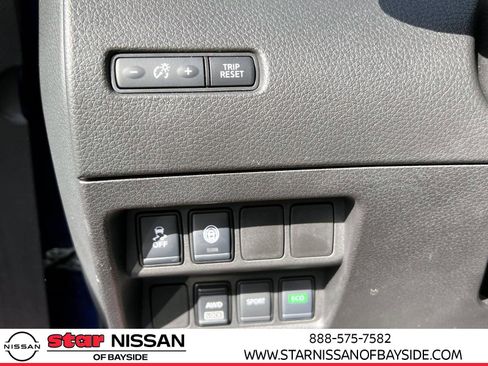 Used 2020 Nissan Rogue Sport S image 19