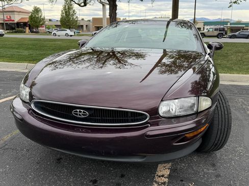 Used 1995 Buick Riviera Supercharged Coupe FWD image 28