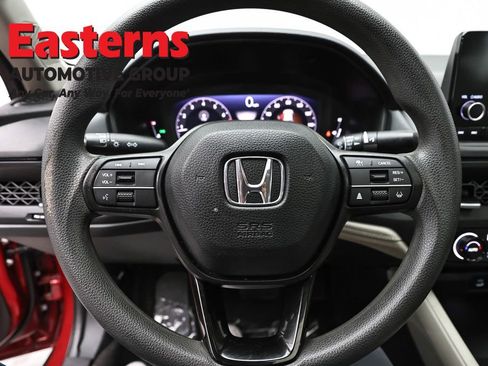 Used 2023 Honda Accord EX image 10