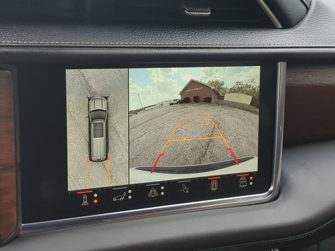 Used 2023 GMC Yukon Denali Ultimate image 19