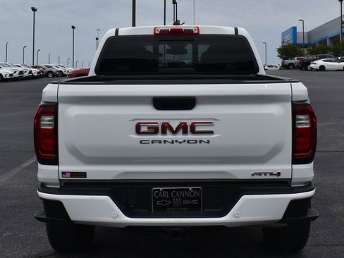 Used 2024 GMC Canyon AT4 w/ Canyon Safety Plus Package AWD/4WD image 9