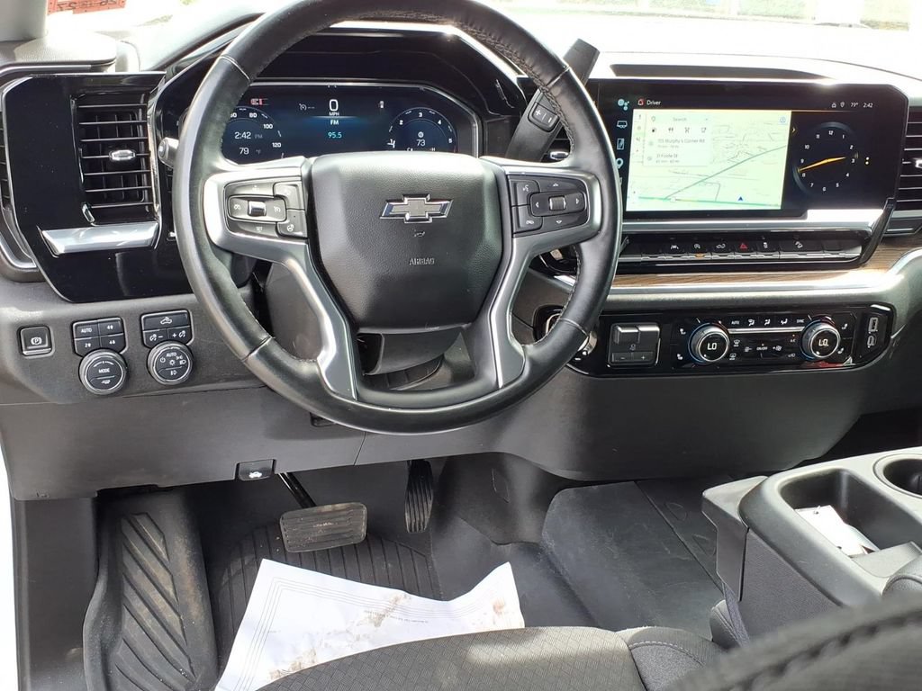 Used 2024 Chevrolet Silverado 1500 RST AWD/4WD image 15