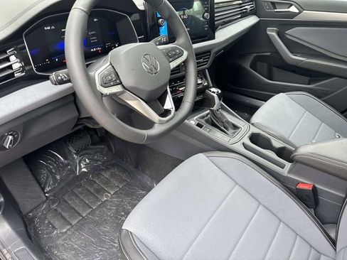 New 2026 Volkswagen Jetta SE FWD image 13