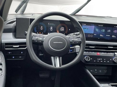 Used 2025 Hyundai Sonata SEL FWD image 16